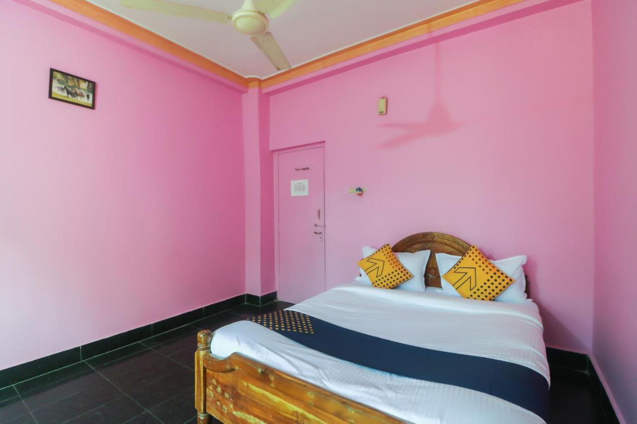 สปอต ออน 65043 โฮเต็ล กาลิงคา พาเลซ Hotel Kendrapara ภายนอก รูปภาพ