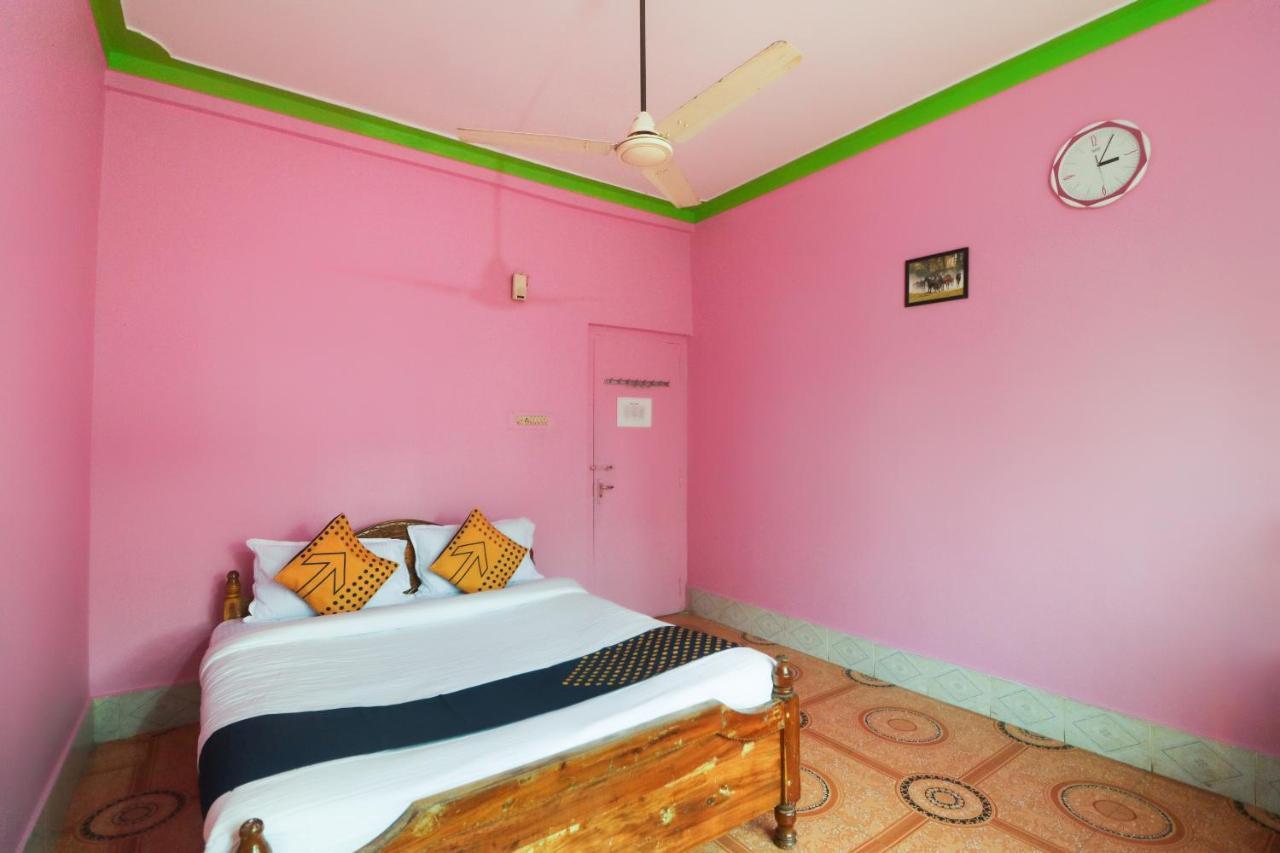 สปอต ออน 65043 โฮเต็ล กาลิงคา พาเลซ Hotel Kendrapara ภายนอก รูปภาพ